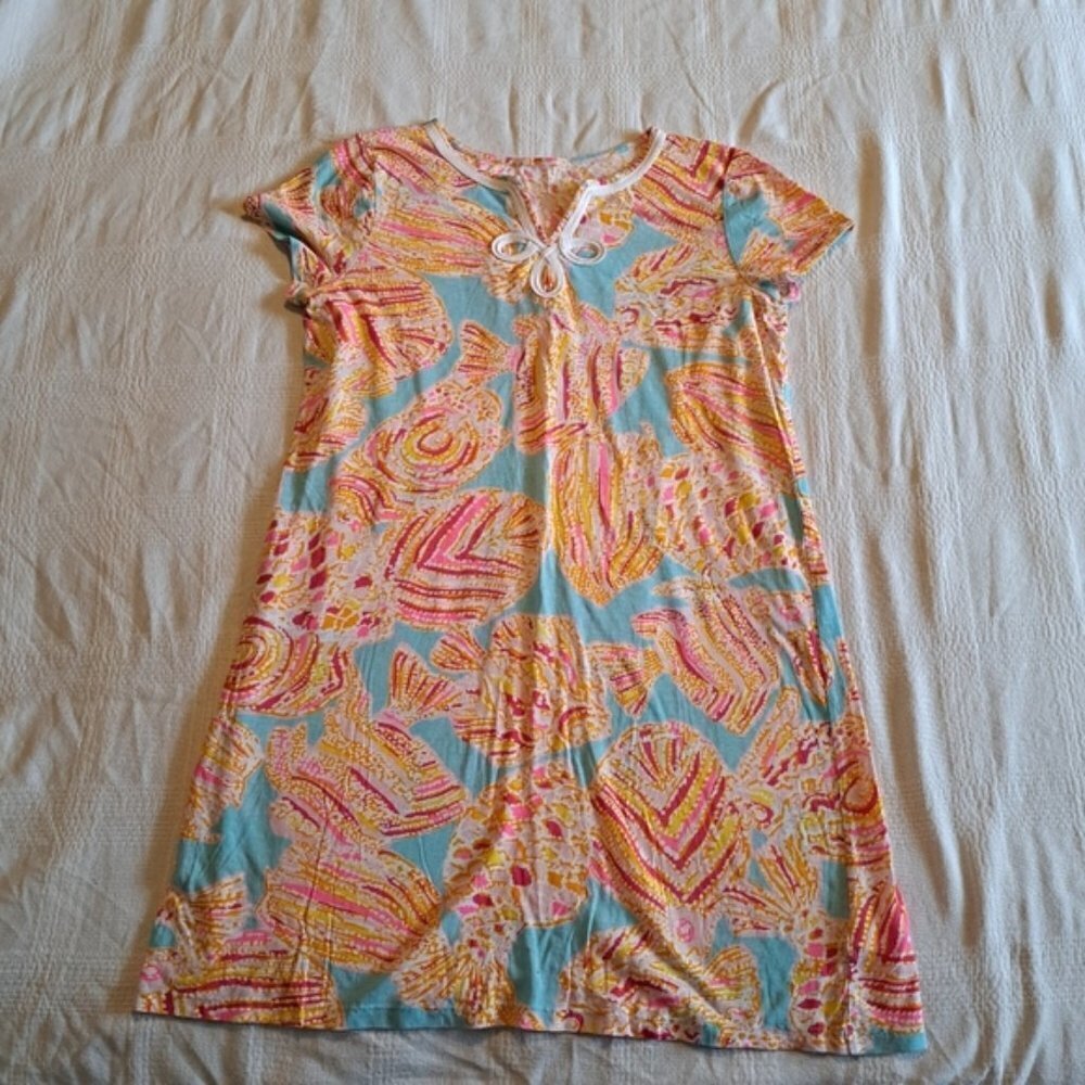 Lilly Pulitzer girls size XL or 12-14 shell design tshirt dress VVGUC